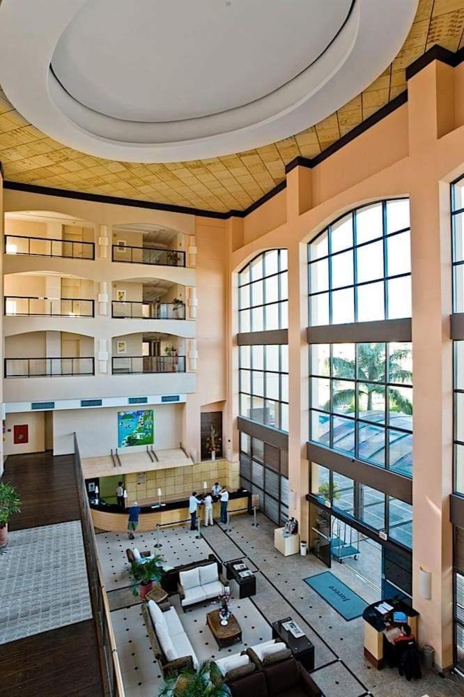 Apto Pes Na Areia Em Hotel Jurere Beach Jurere Internacional Florianópolis Dış mekan fotoğraf