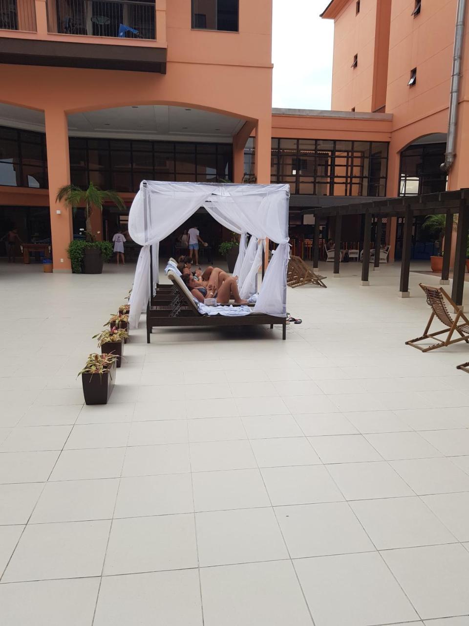 Apto Pes Na Areia Em Hotel Jurere Beach Jurere Internacional Florianópolis Dış mekan fotoğraf